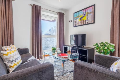 Modern Apartments Close To Colombia Road Market, , London
