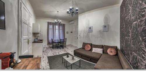  A Prominent Place 5 Minutes From The Parliament in Budapest