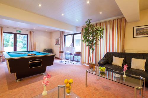 娛樂設施, Hotel Tannenhof Haiger in 海格爾