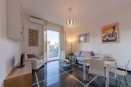  ALTIDO Family Apt for 6 located minutes from the Sea, Ferienwohnung in Genua