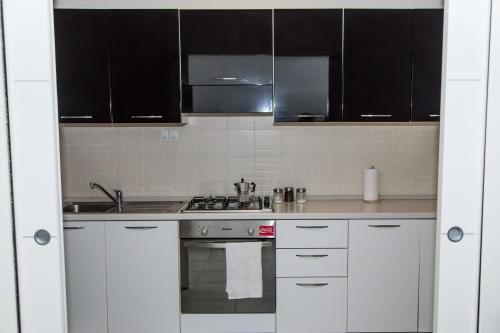 Kitchen, Etna Catania Center in Catania