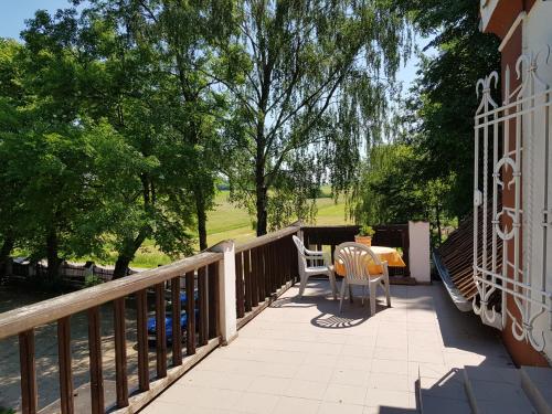 Балкон, Villa Maximilian in Строково