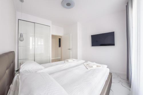 Luxury Long Island Suite - image 8