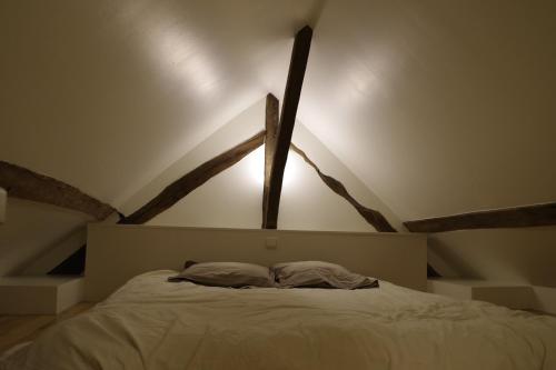  Dans tes Rêves!, Unterkunft in Angre