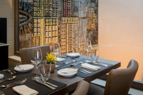 Hotel Dom Henrique - Downtown - image 9