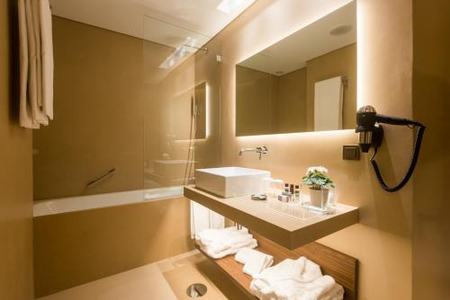 Hotel Dom Henrique - Downtown - image 7