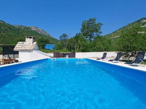  Apartments Bubalo, Pension in Omiš bei Donji Dolac