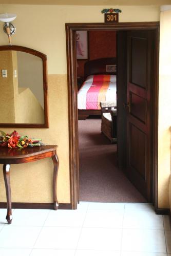 3 twin beds