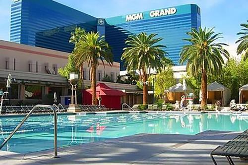 MGM Signature, Las Vegas (photo 2)