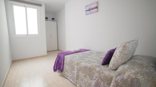 AR Home - Apartamento de 3 dormitorios con ascensor en Las Huesas, Telde