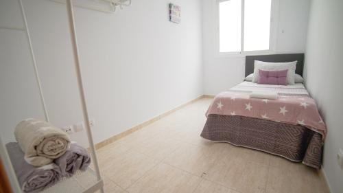 AR Home - Apartamento de 3 dormitorios con ascensor en Las Huesas, Telde