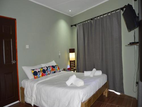 

AuxCap Self Catering La Nature Appt