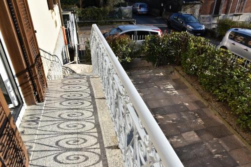 Lora Como Apartment