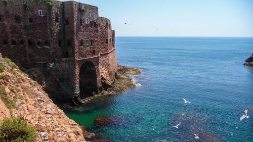 Praia Del Rey ViewPool Sea