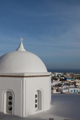 Közeli látványosságok, Black Rock Traditional Rooms in Emporeio