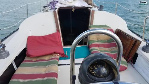 Classic Sailboat 30’ in Venetian Islands