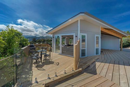 Exterior view, Tipi Haere in Britannia Heights