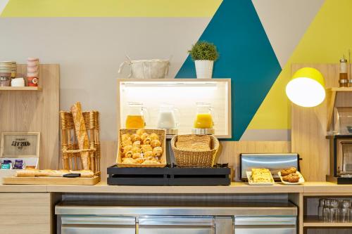Adagio Access Marseille Saint Charles Aparthotel - image 4