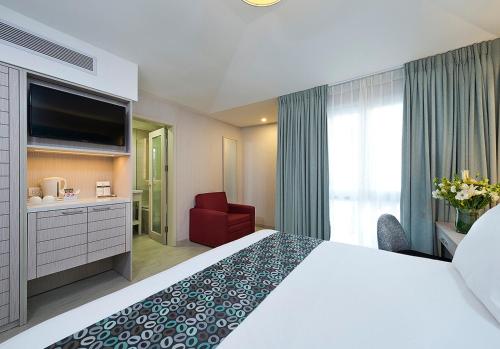 2 twin beds