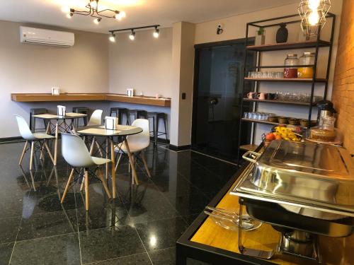 อาหารและเครื่องดื่ม, Hotel Diamante in การ์เรา