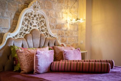 Achtis Hotel - image 14