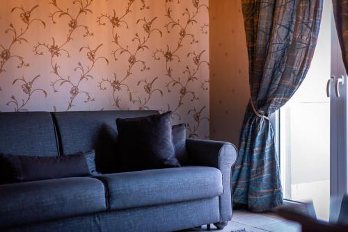 Achtis Hotel - image 2