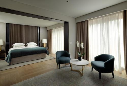 NJV Athens Plaza - main image