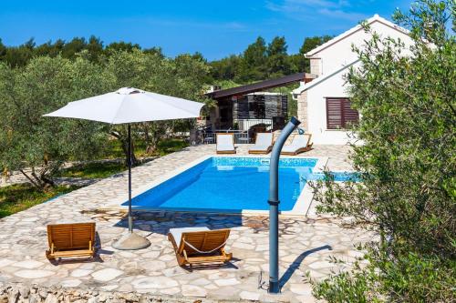 Villa Mariela in Korcula heated pool - image 4