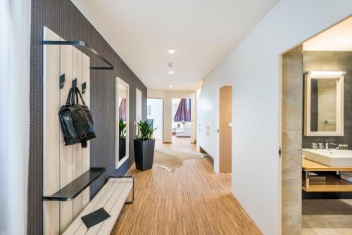 MOOo Downtown - image 4