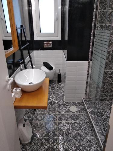  Super Stylish Apartments in Syntagma Square! in Athen