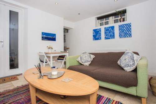 1 Bedroom Apartment In City Centre, Brighton, West Sussex