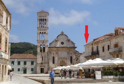Takoma Hvar