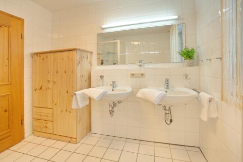 Bathroom, Zum See in Ofterschwang