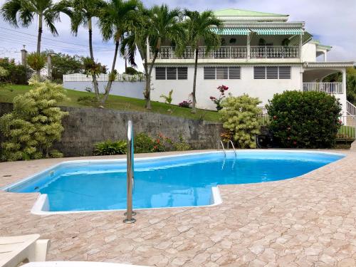 A Hotel Com Loudevima Appartement Les Abymes Guadeloupe Prix Commentaires Reservation Contact