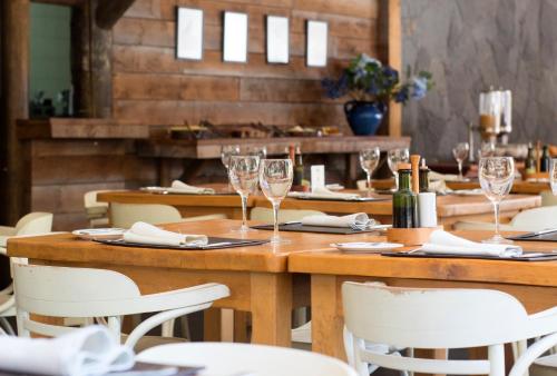 Bar/Lounge, Hotel y Termas Huife in Candelaria