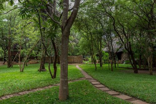The Royal Sichango Village - Garden