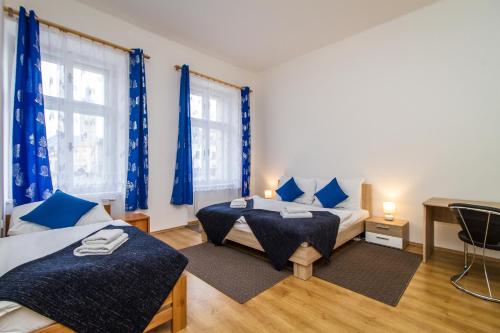 Silver Apartments - image 2