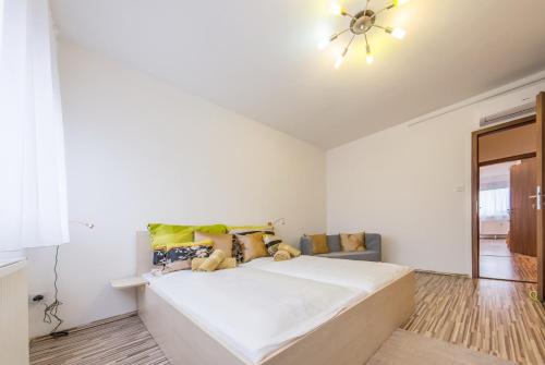 Central Home- Pesterzsébet - image 3