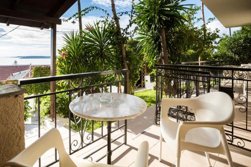 Irilena Studios and Apartments 5