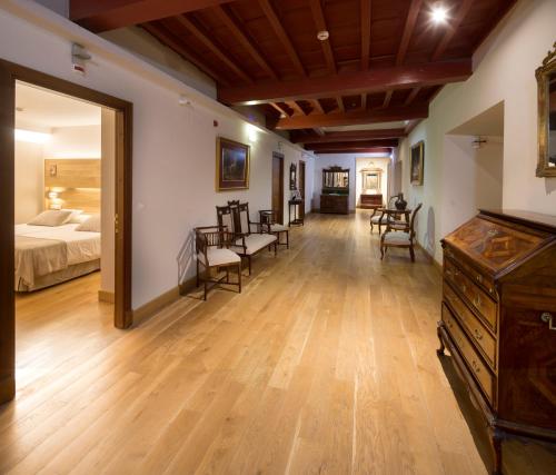 Hotel Real Colegiata San Isidoro - image 11