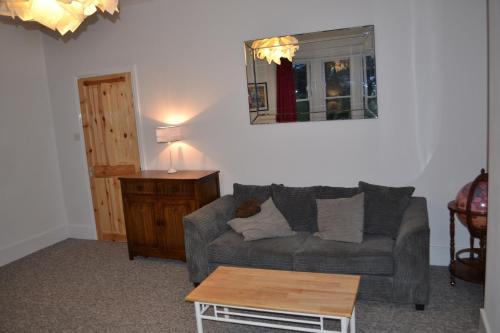 Picture of Park View - Recently Refurbished 2 Bedroom Flat