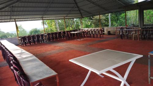 طعام و مشروبات, Mountainmist Holidays in Ramakkalmedu