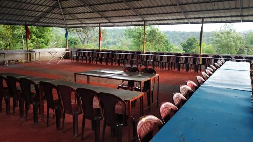 طعام و مشروبات, Mountainmist Holidays in Ramakkalmedu