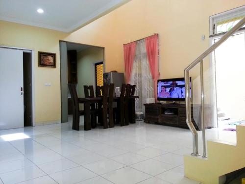 Cendana Mulia Hostel Bogor (perlu bukti nikah) - 편의 시설/서비스