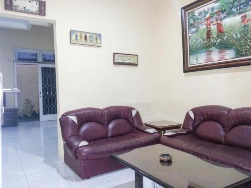 Cendana Mulia Hostel Bogor (perlu bukti nikah) - 로비