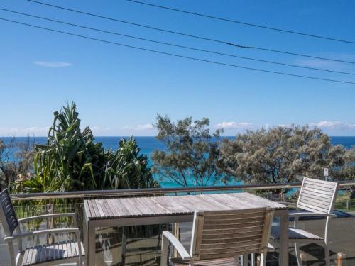 First Point Down by Discover Stradbroke First Point Down by Discover Stradbroke