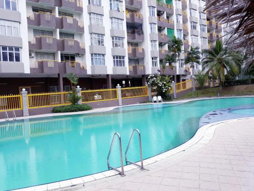 Swimming pool, Ocean view resort Fy resident in Kampung Bagan Pinang