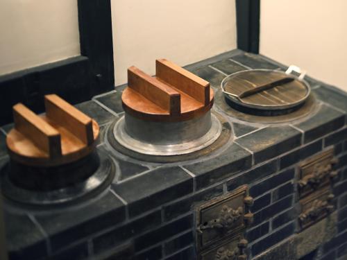 Three-Bedroom Townhouse image 3