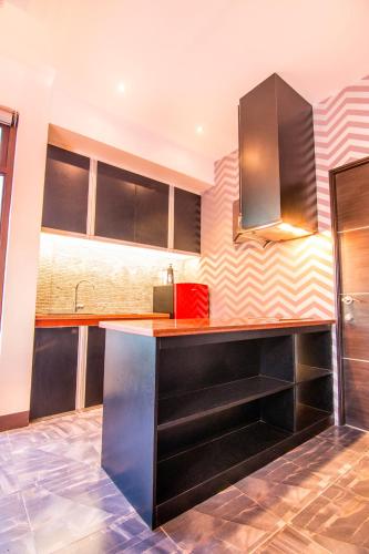 Apollonia Royale Hotel in Angeles / Clark