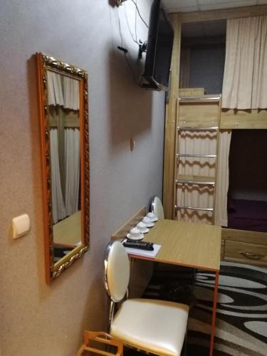 Artem - Hostel - image 8